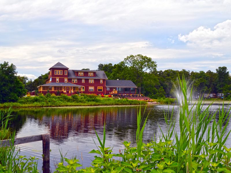 Enjoy Scenic Dining At These New Jersey Lakeside Restaurants - Decor Hint Lake House Restaurant, Newfield