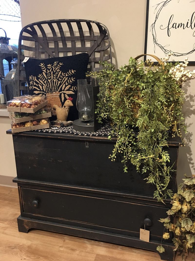 Primitive Farmhouse Furniture