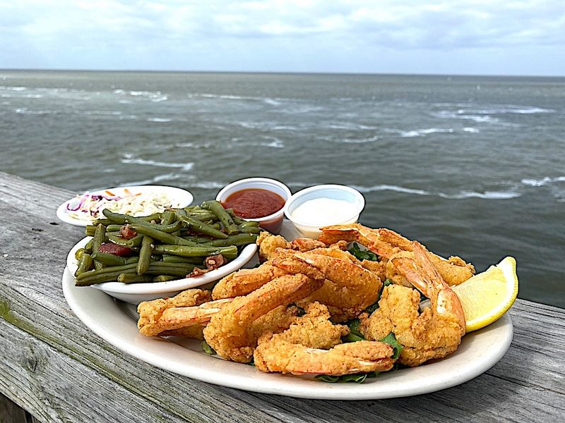 These 13 Texas Seafood Spots Prove The Best Flavor Comes Off The Beaten Path - Decor Hint Stingaree Restaurant in Crystal Beach