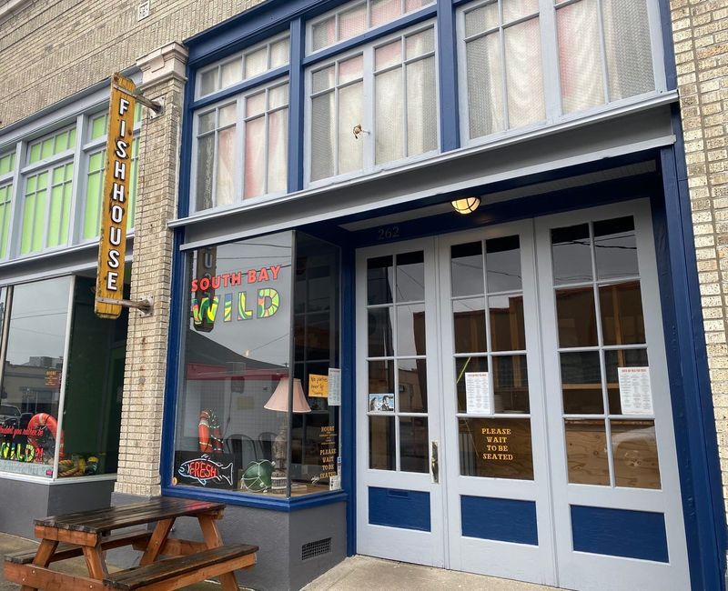 A Coastal Hideaway In Astoria 