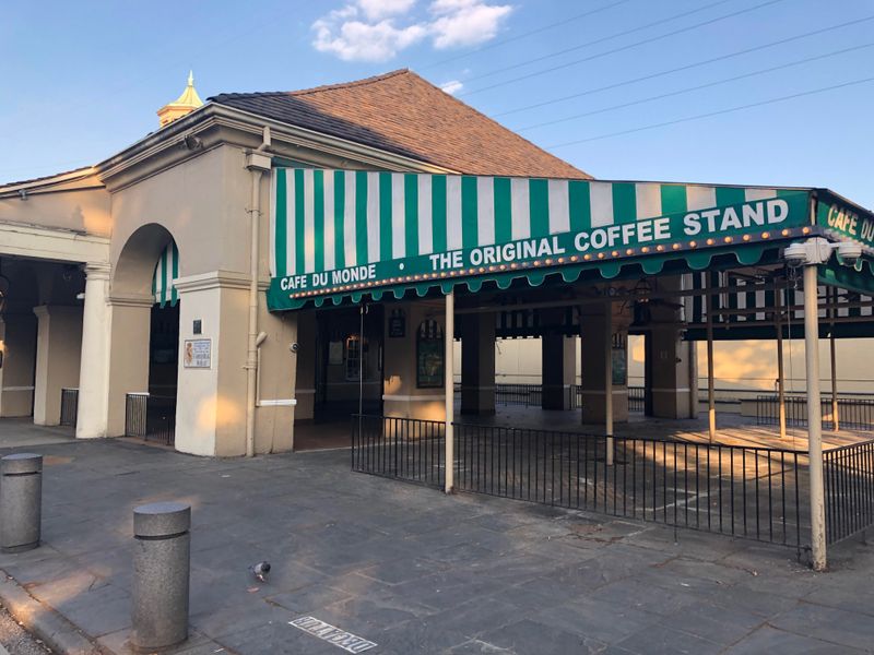 This Iconic Louisiana Café Serves Beignets Worth The Road Trip - Decor Hint The Covington Outpost