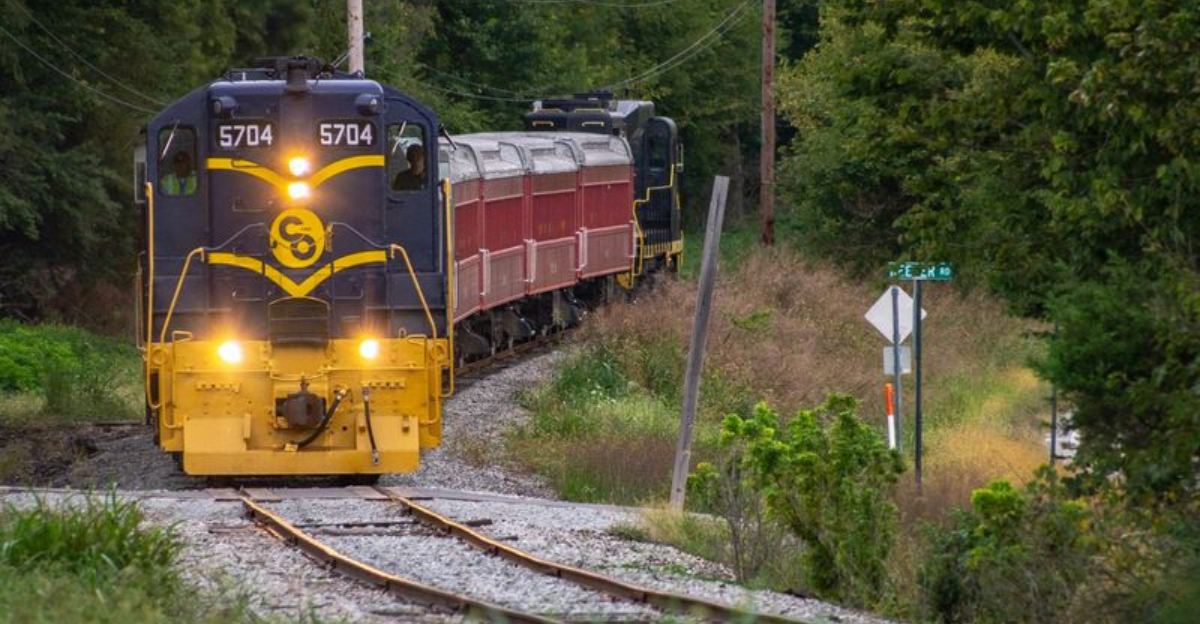 This Scenic Ohio Train Ride Is A Fun Adventure For All Ages - Decor Hint This Scenic Ohio Train Ride Is A Fun Adventure For All Ages 2 - Decor Hint