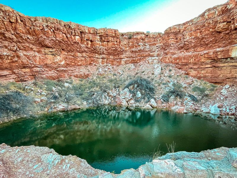 This Secret Lake In New Mexico Is Too Beautiful To Stay Hidden - Decor Hint Otherworldly Beauty