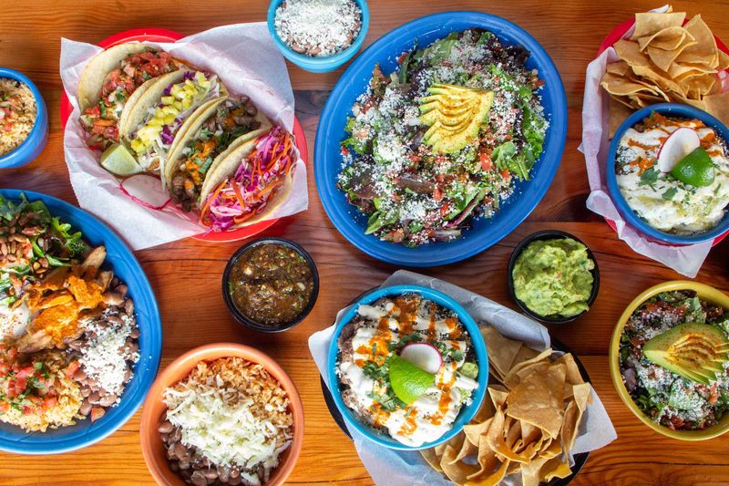 13 Oregon Mexican Restaurants Known For Bold, Authentic Salsa Creations - Decor Hint ¿Por Qué No? Taqueria