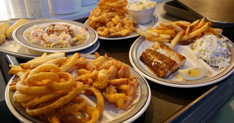 14 Florida Lobster Roll Shacks That Keep It Simple And Fresh - Decor Hint Boston's Fish House - Winter Park