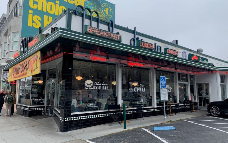 12 California Diners That Prove Pie And Coffee Never Go Out Of Style - Decor Hint Mels Drive-In, San Francisco