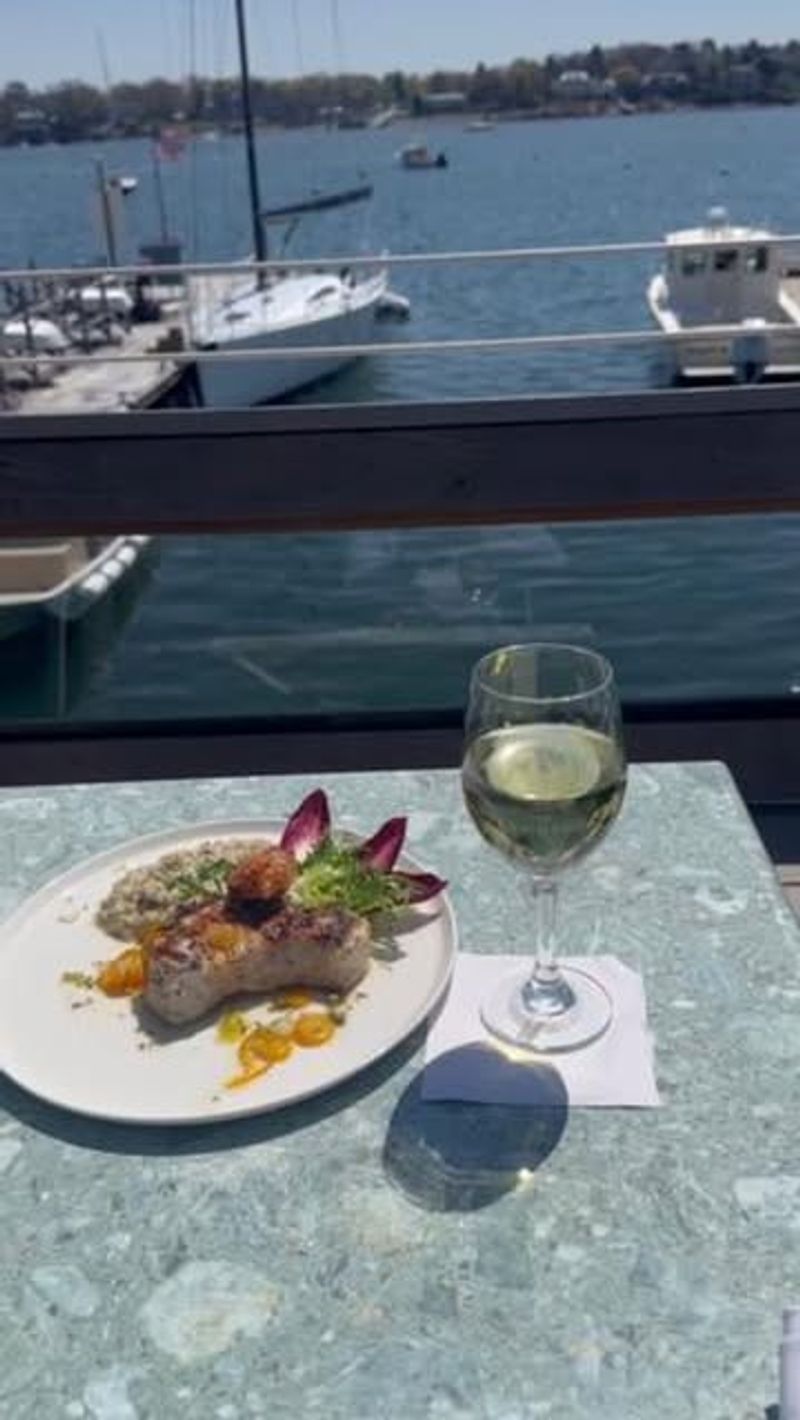 12 Lakeside Restaurants In Massachusetts That Wow Beyond The Menu - Decor Hint The Landing, Marblehead