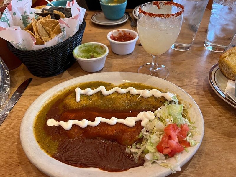 18 New Mexico Mexican Restaurants Known For Unforgettable Salsa - Decor Hint La Choza - Santa Fe