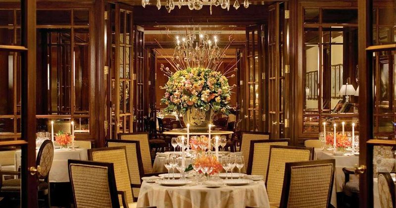 16 Defunct Pennsylvania Restaurants Locals Still Talk About Years Later - Decor Hint The Fountain At Four Seasons - Philadelphia