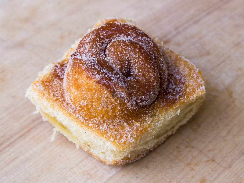 10 San Francisco Restaurants Locals Say Capture The Spirit Of The City - Decor Hint Tartine Bakery
