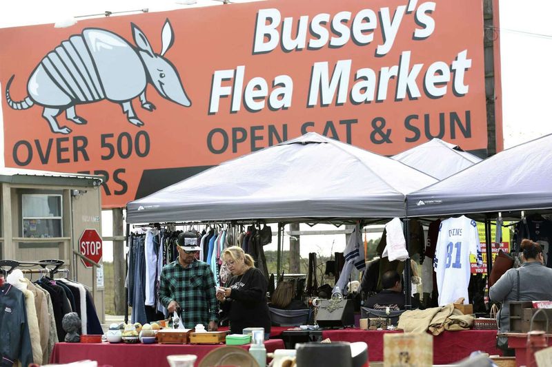 Bussey’s Flea Market – Schertz (San Antonio)