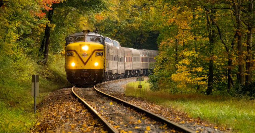 Tranquil Train Rides Across Ohio For A Leisurely Day Out - Decor Hint