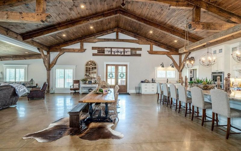 12 Arkansas House Styles That Might Not Stand The Test Of Time - Decor Hint Open Concept Taken Too Far