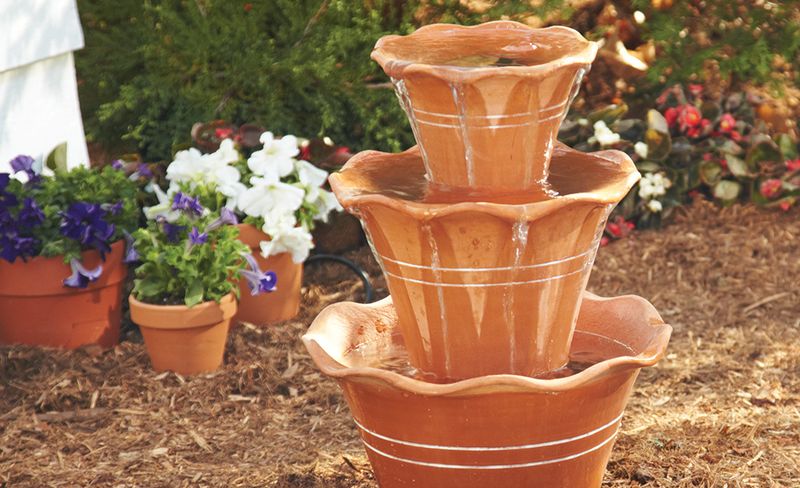 14 Easy DIY Backyard Fountain Ideas In Florida - Decor Hint Terracotta Pot Cascade Fountain