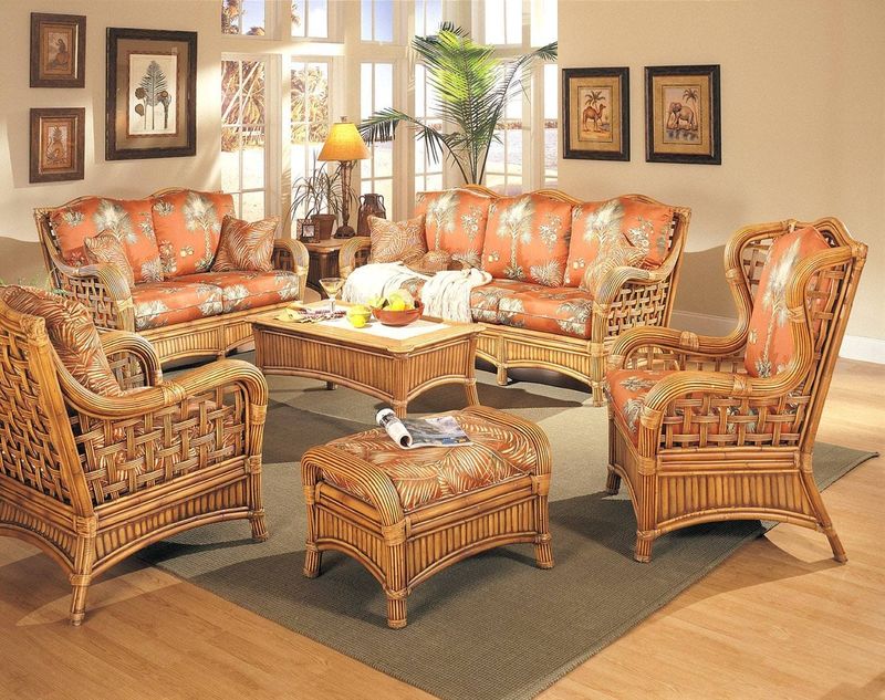 Florida Living Rooms Saying Goodbye To These Once-Popular Trends - Decor Hint Heavy Wicker Furniture