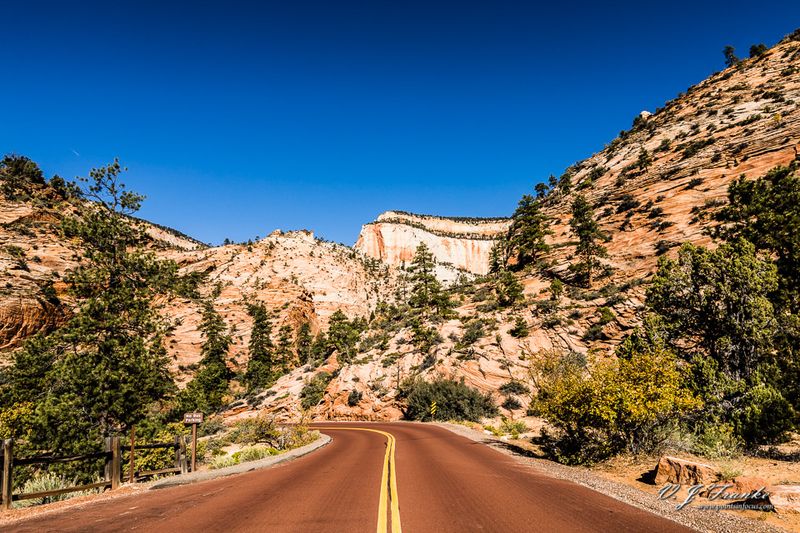 15 Ways To Experience The Magic Of Zion National Park Without The Crowds - Decor Hint Photograph From Scenic Pullouts