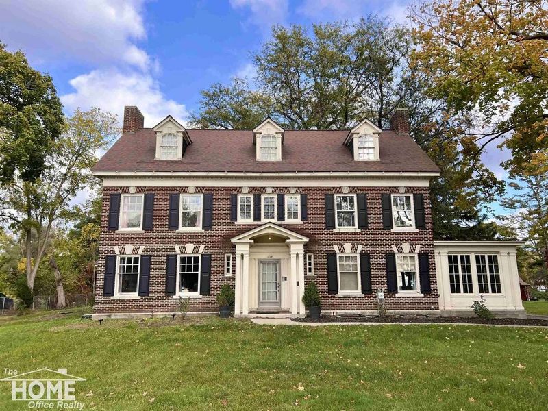 Colonial Revival Homes