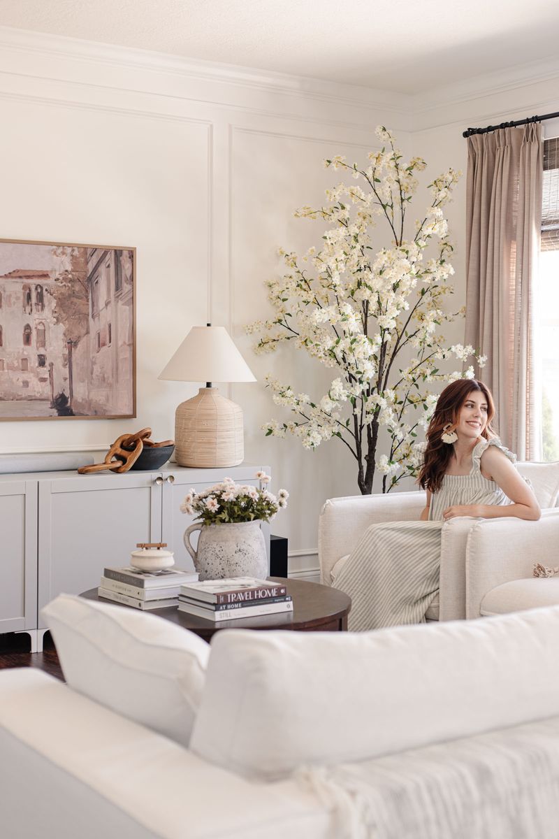 Home Design Trends In Florida People Don't Like - Decor Hint Builder Grade Everything