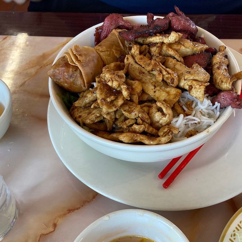 17 Underrated Kansas Restaurants That Deserve The Spotlight - Decor Hint Saigon Oriental Restaurant, Wichita
