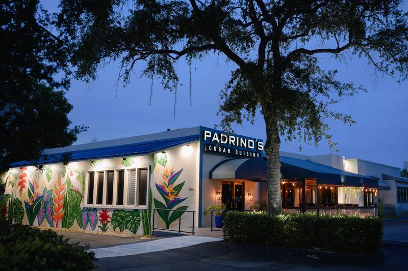 Hollywood's Finest Restaurants For Every Taste - Decor Hint Padrino's Cuban Cuisine