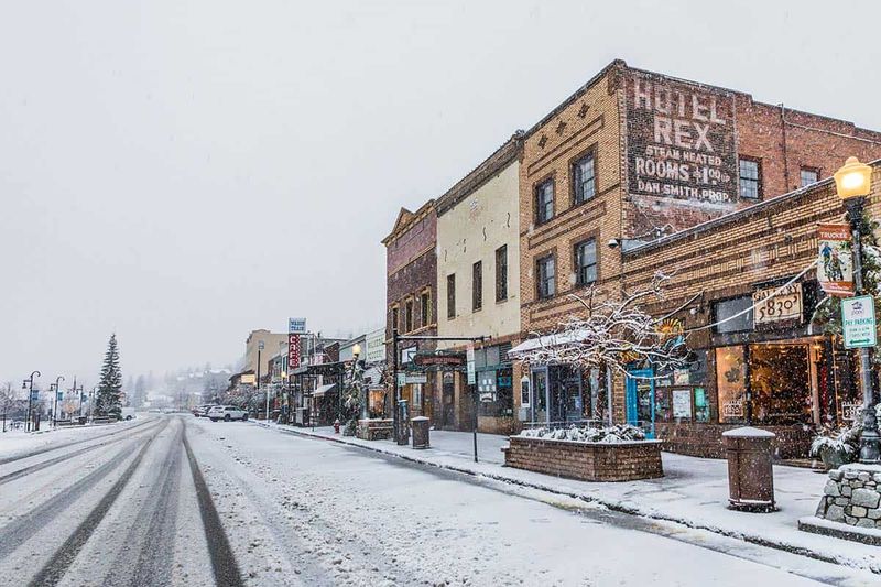 Forget New York, 10 Lesser-Known Cities In California Worth Visiting - Decor Hint Truckee