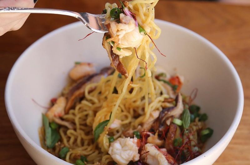 Hinoki & The Bird - Los Angeles