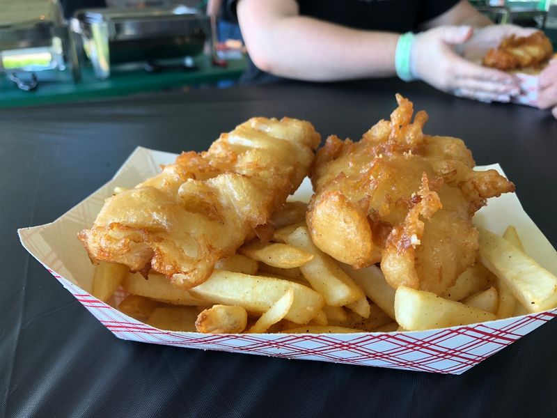 Michigan Restaurants Perfecting The Friday Night Fish Fry Tradition - Decor Hint Lindell AC
