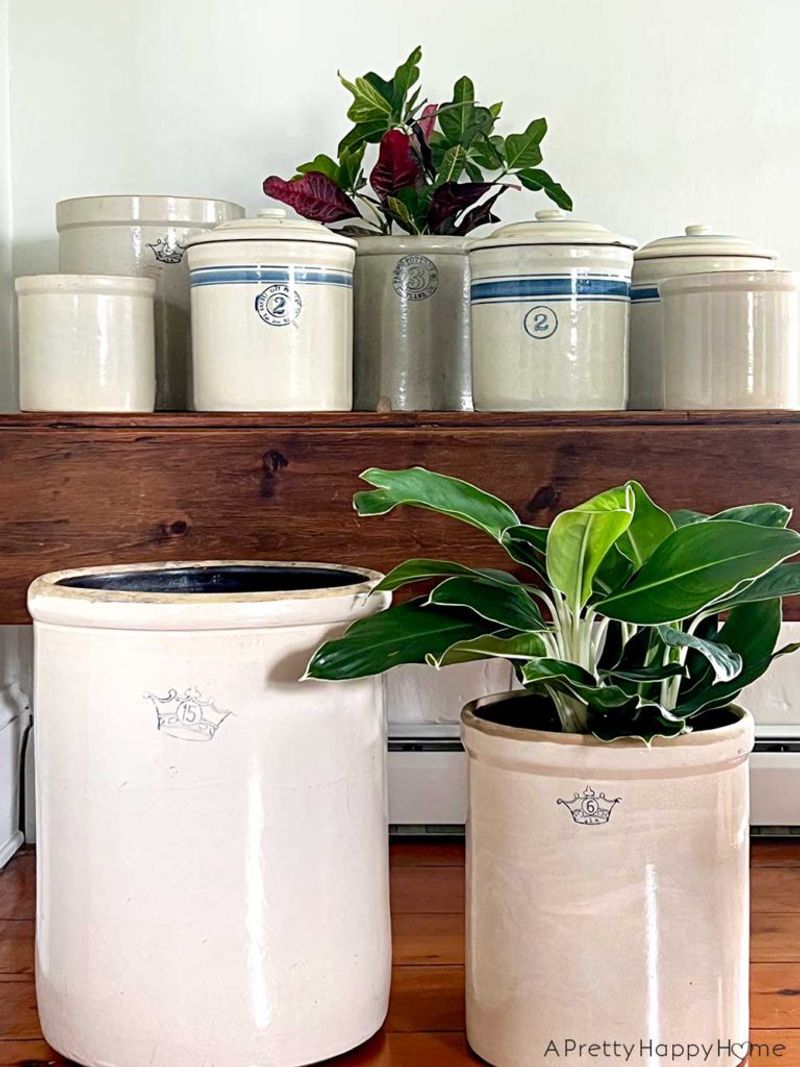 13 Ohio Collectibles Seeing Quick Value Growth, Here's Why - Decor Hint Antique Crocks & Jugs