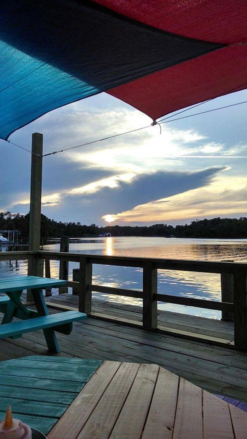 Virginia Restaurants Where The View Matches The Flavor - Decor Hint Urbanna Seafood & Raw Bar, Urbanna