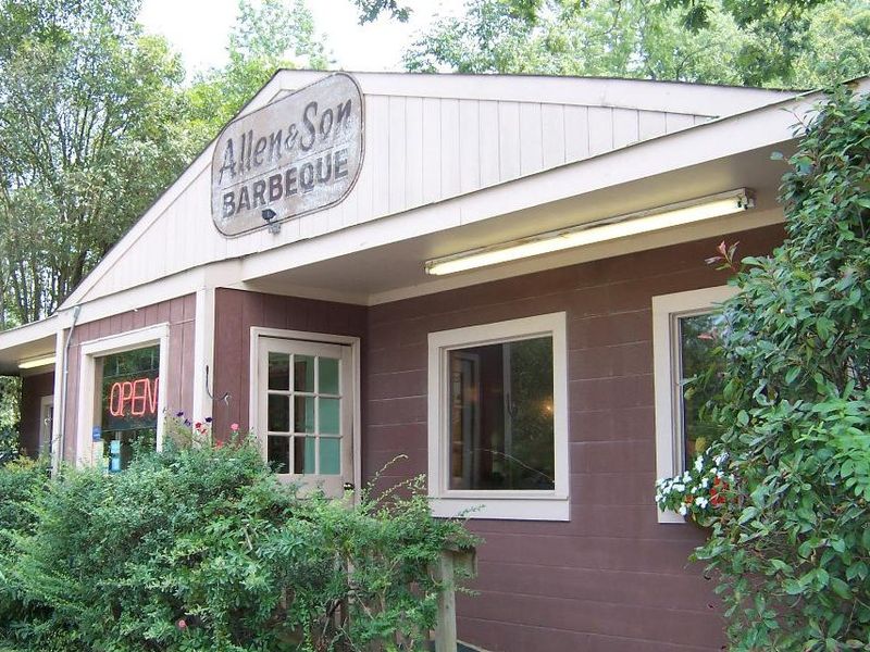 Allen & Son Bar-B-Que