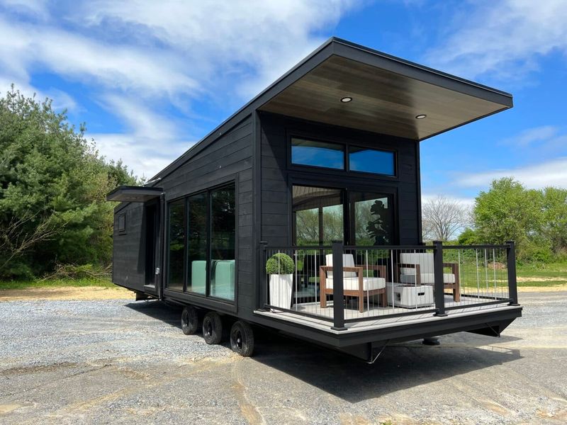Tiny Homes / Micro Houses In High-Demand Areas