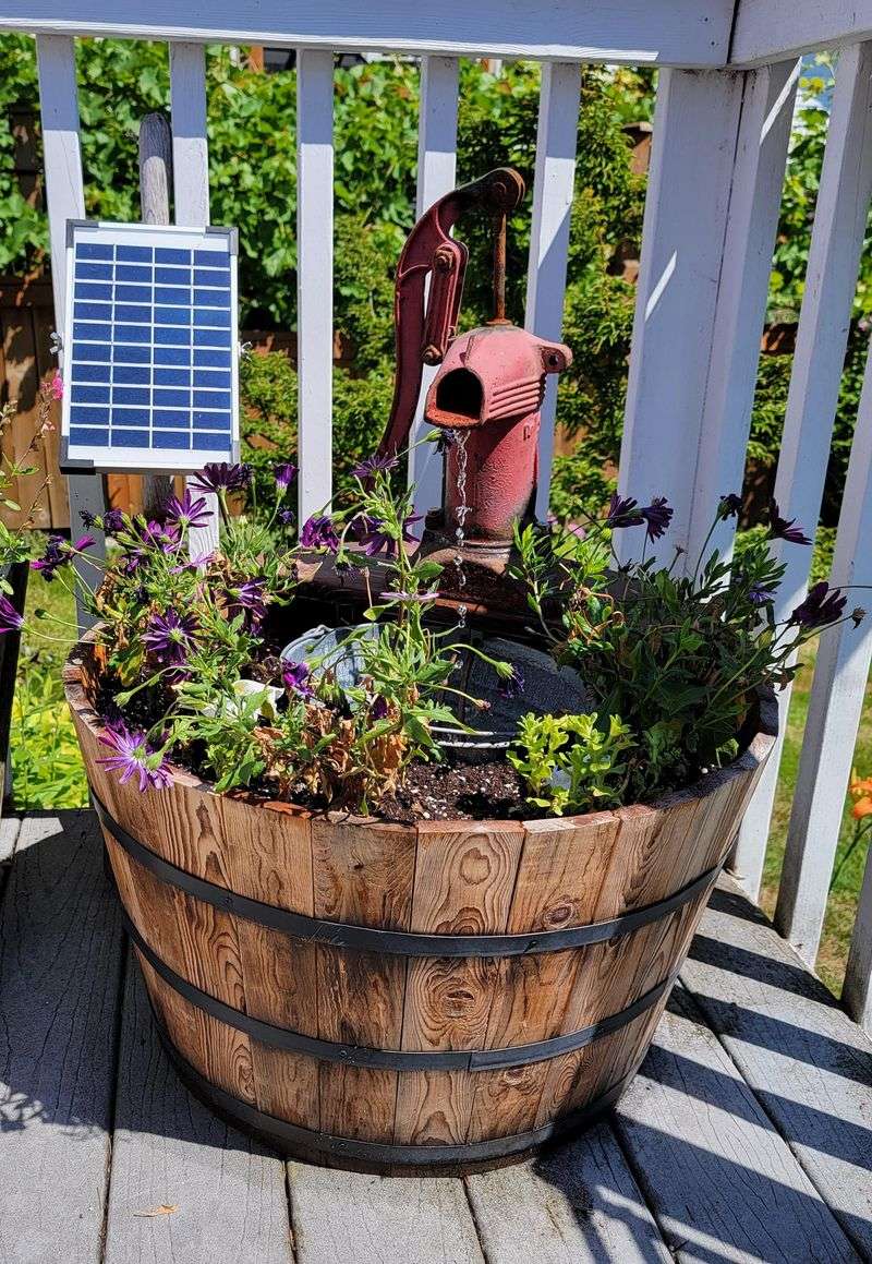 14 Easy DIY Backyard Fountain Ideas In Florida - Decor Hint Barrel Or Whiskey-Tub Fountain