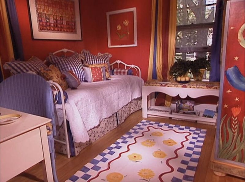Time To Update: 11 Outdated Decor Trends To Replace By 2026 In Washington - Decor Hint Too Many Themed Rooms