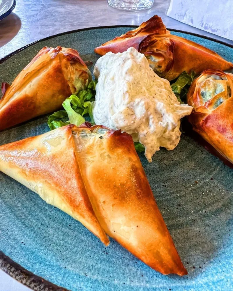 10 Virginia Dining Gems Locals Swear By - Decor Hint Stella's