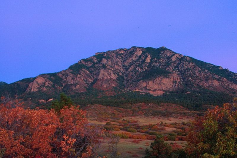 Where To Catch The Last Fall Colors In Colorado Before They're Gone - Decor Hint Cheyenne Mountain State Park, Near Colorado Springs