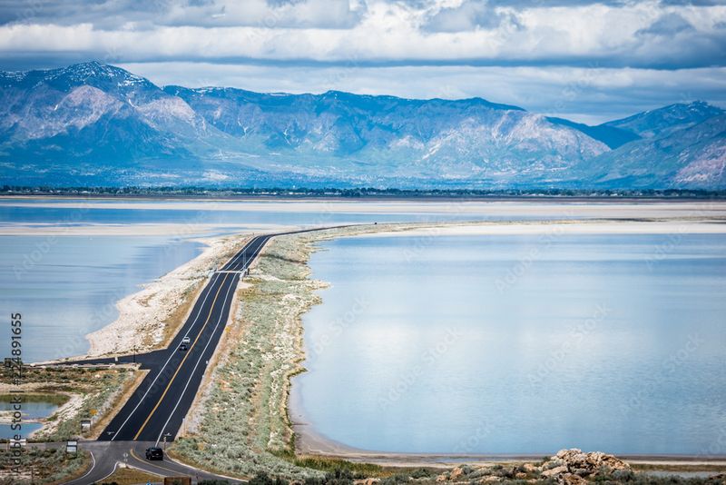 Utah's Gateway To Antelope Island Is A Lakeside Haven Of Bison, Trails, And Adventure - Decor Hint The Perfect Base For Exploring Antelope Island