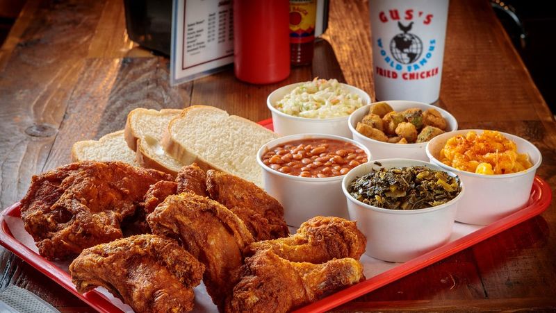 Gus's World Famous Fried Chicken - Memphis