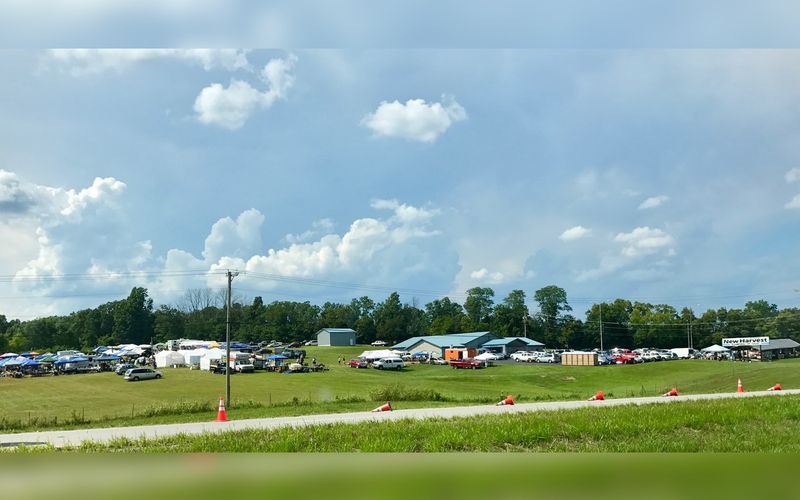 People Drive From All Over Kentucky For The Antique Dressers At This Giant Yard Sale - Decor Hint Kentucky's Section: The Heart Of The Sale
