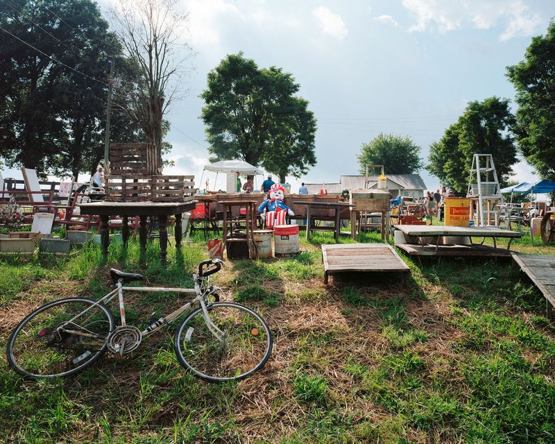 People Drive From All Over Kentucky For The Antique Dressers At This Giant Yard Sale - Decor Hint The Best Stops Along The Kentucky Route