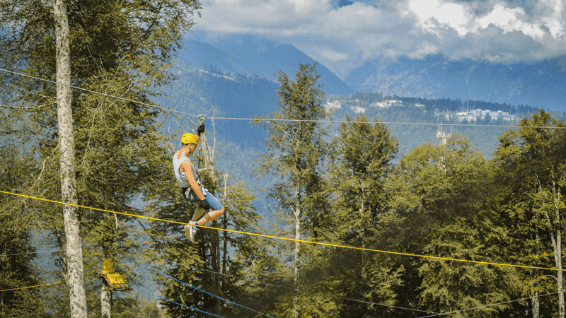 Discover the Poconos Mountain Town In Pennsylvania That's Ideal For A Scenic Escape - Decor Hint Summer, Fall And Winter Activities That Set This Town Apart