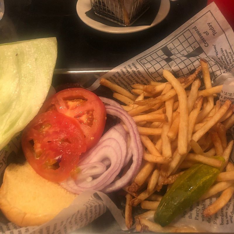 10 New Jersey Restaurants Serving The Crispiest Tenderloin Sandwiches - Decor Hint The Committed Pig