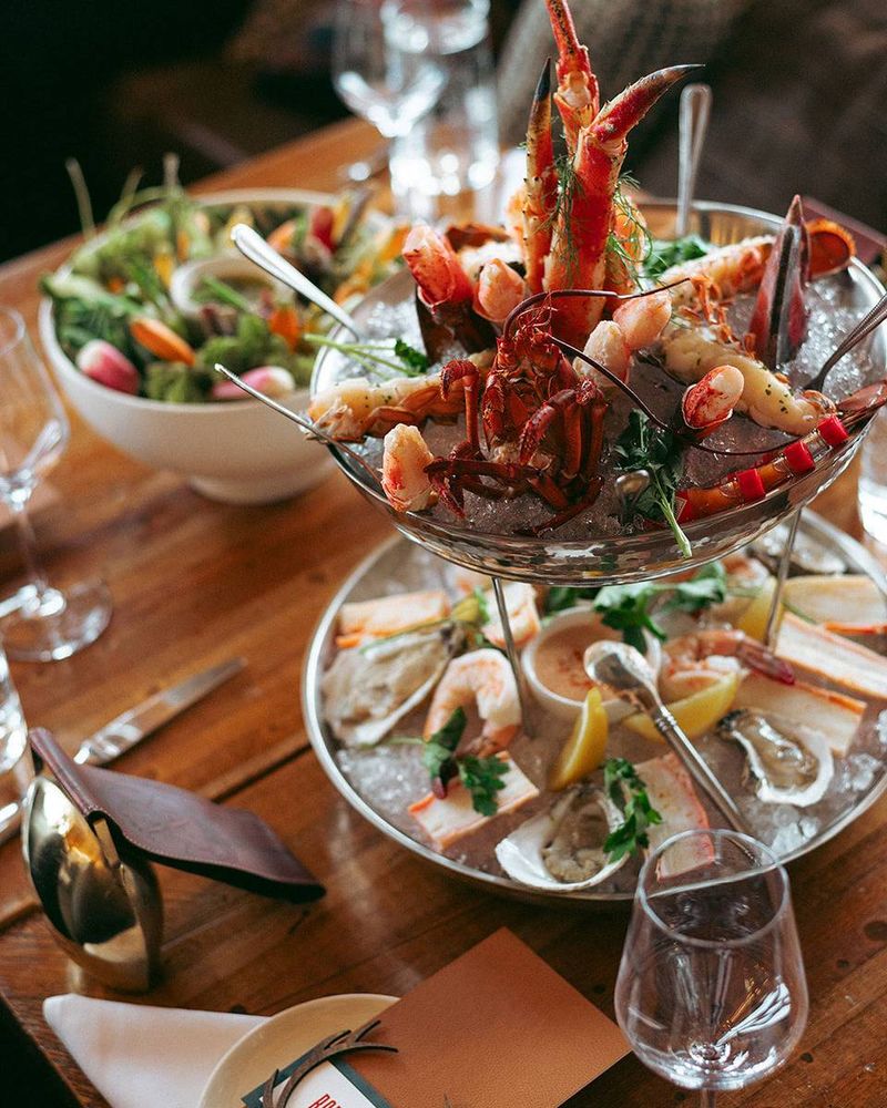 14 Hidden Montana Restaurants Where Fried Fish Steals The Show - Decor Hint Big Sky Fish House
