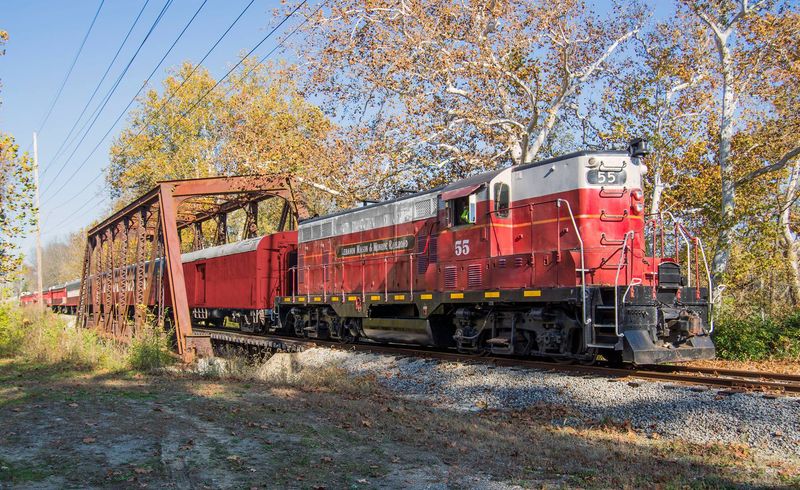 This Scenic Ohio Train Ride Is A Fun Adventure For All Ages - Decor Hint Special Theme Rides For Every Season