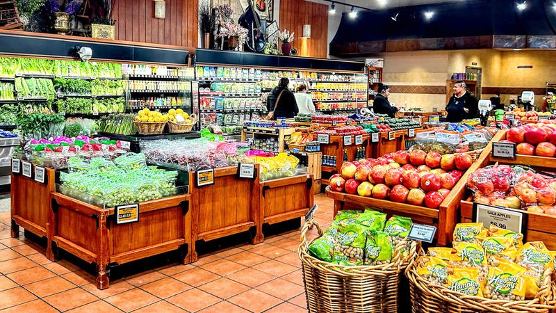 Florida's Best Grocery Stores For Fresh Fruit And Seasonal Picks - Decor Hint Fresh Market