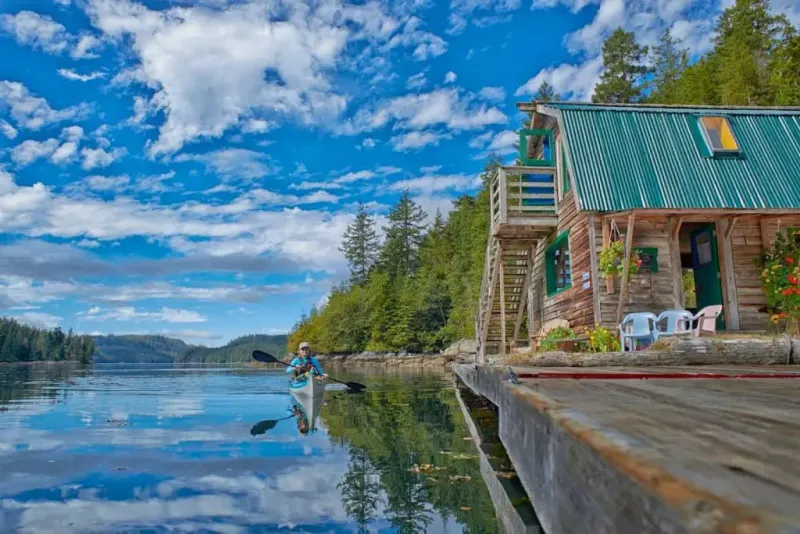Michigan's Paddler's Inn Offers A Front-Row Seat To Lake Superior Adventures - Decor Hint Planning Your Visit