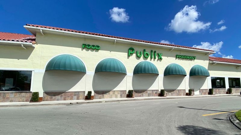 Shopping At Publix? Seniors Save In North Carolina And 4 Other States - Decor Hint Publix Senior Discount Days: When And Where to Shop