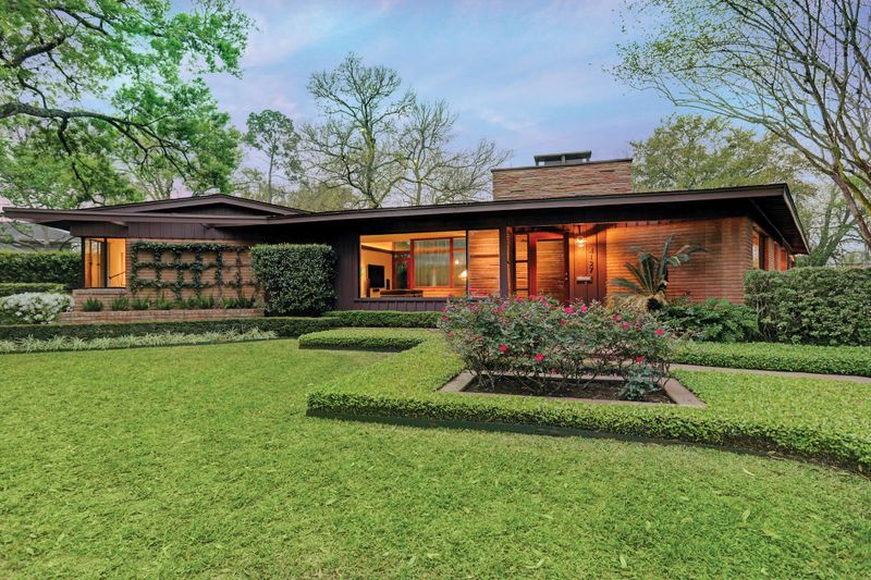 Iconic Mid-Century Architecture Across Texas