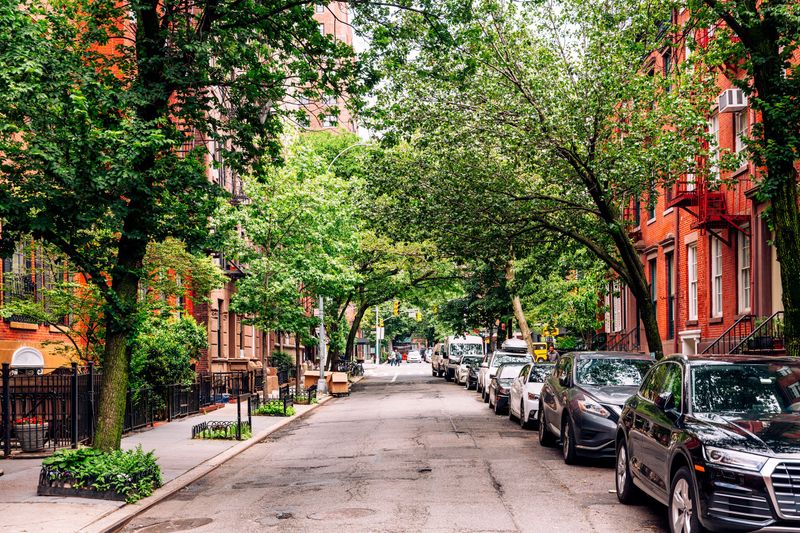 Neighborhoods In New York City Perfect For Walking And Exploring - Decor Hint West Village
