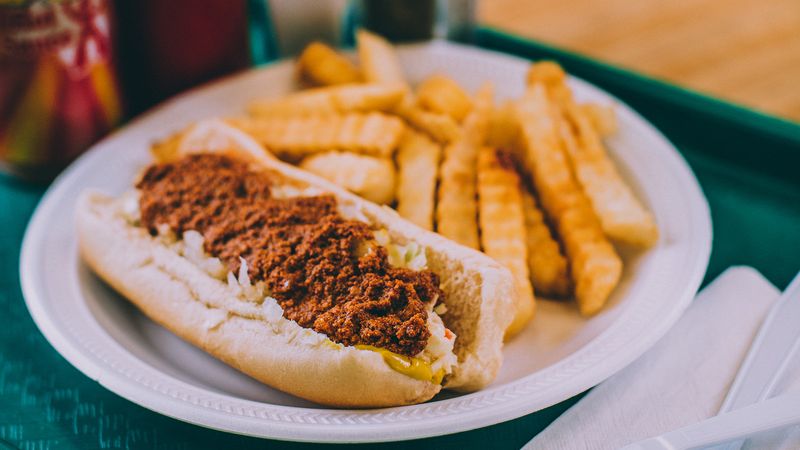 North Carolina Hot Dog Places Locals Love For Their Wild And Flavorful Toppings - Decor Hint King's Red & White - Charlotte