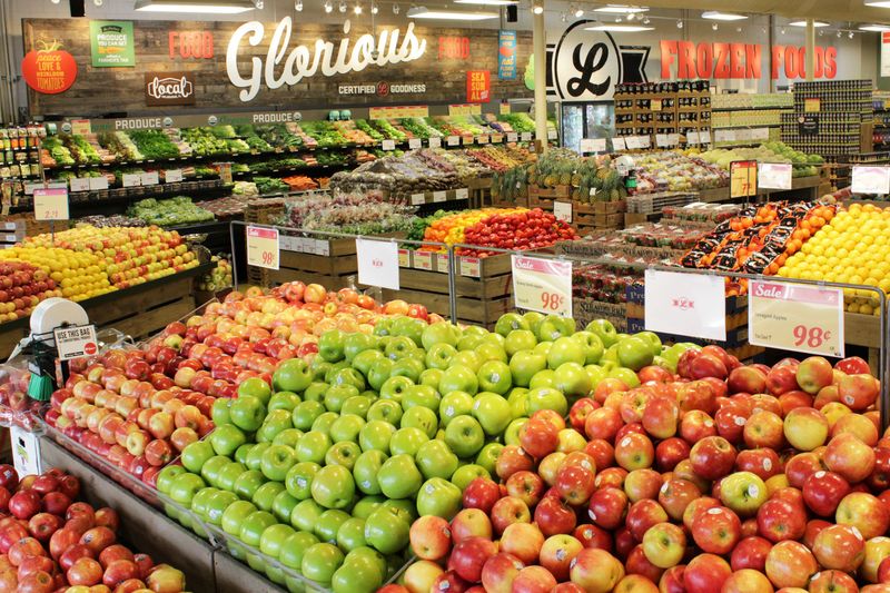 Florida's Best Grocery Stores For Fresh Fruit And Seasonal Picks - Decor Hint Lucky's Market